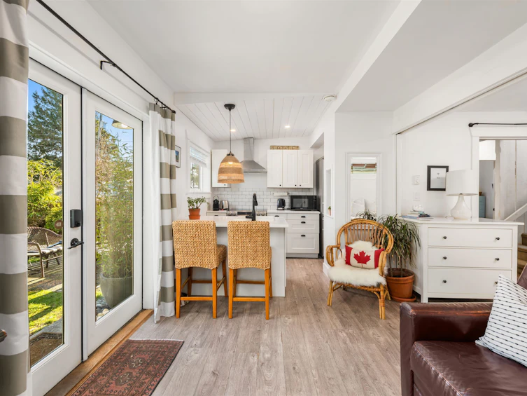 1649 Beach Grove Road, Delta, BC, V4L 1P4 - 20