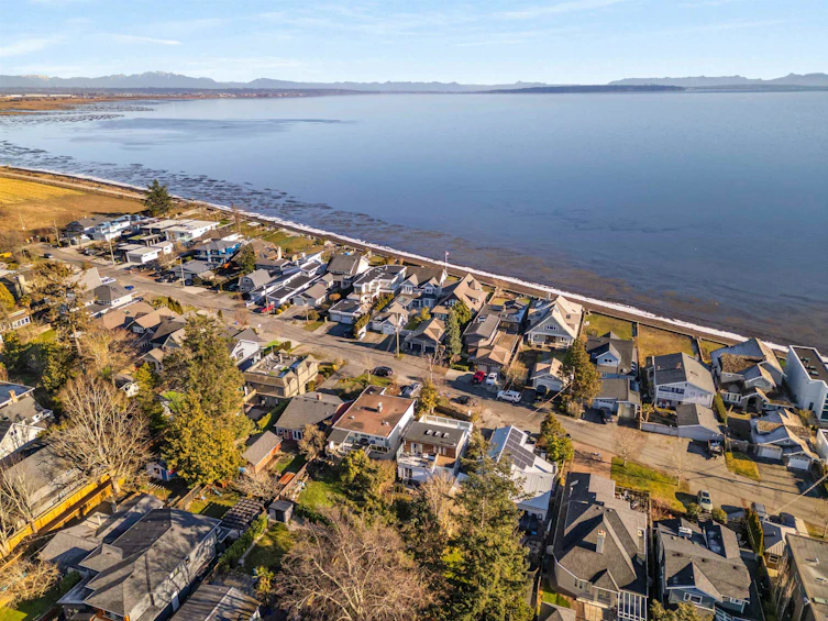 1649 Beach Grove Road, Delta, BC, V4L 1P4 - 38