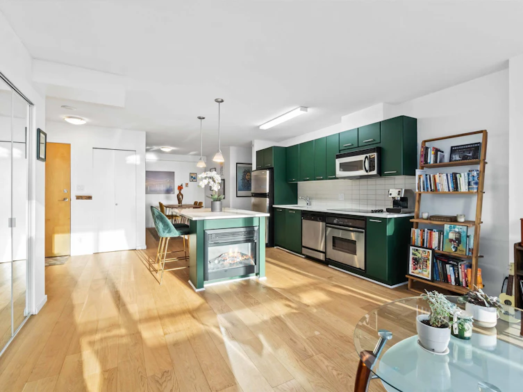 310-1155 Seymour Street, Vancouver, BC, V6B 1K2 - 2