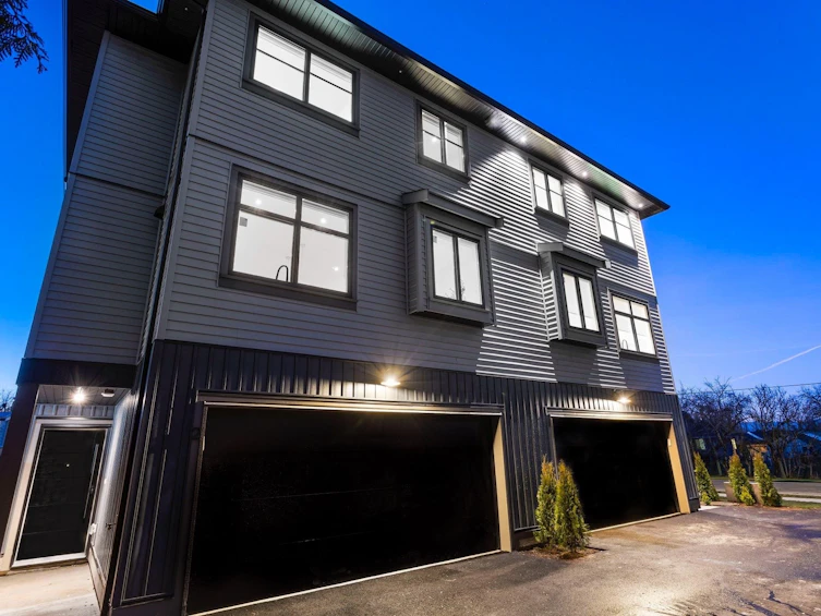 2-33580 Huggins Avenue, Abbotsford, BC, V2S 6S4 - 2