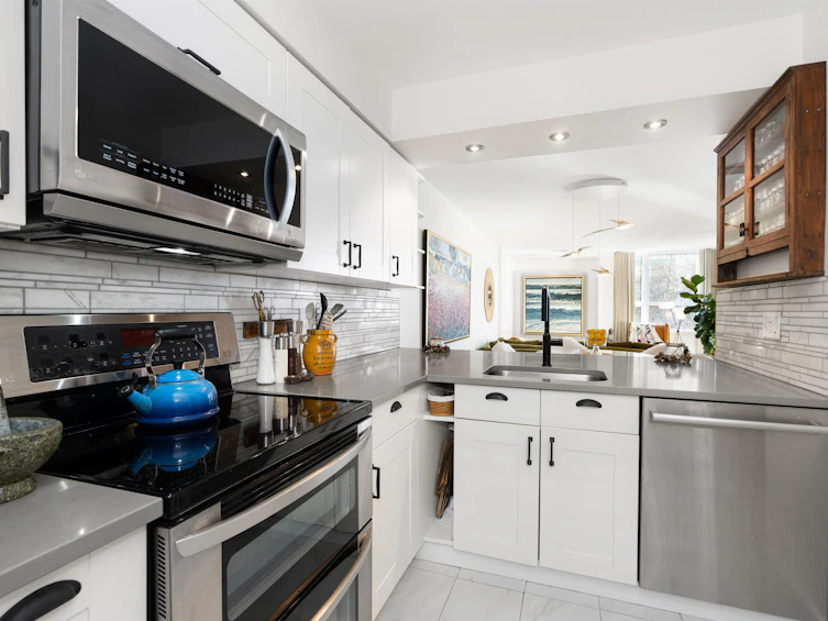 302-1406 Harwood Street, Vancouver, BC, V6G 1X5 - 16