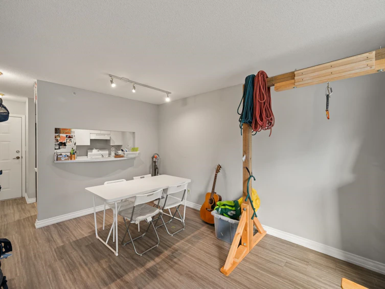 212-3455 Ascot Place, Vancouver, BC, V5R 6B7 - 11