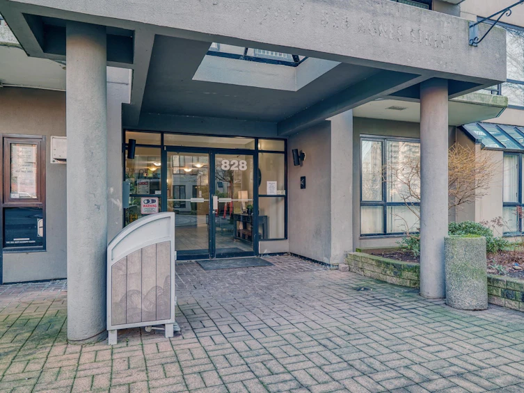 PH04-828 Agnes Street, New Westminster, BC, V3M 6R4 - 29