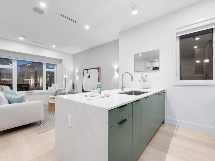 1-3565 Triumph Street, Vancouver, BC, V5K 1V2 - 14