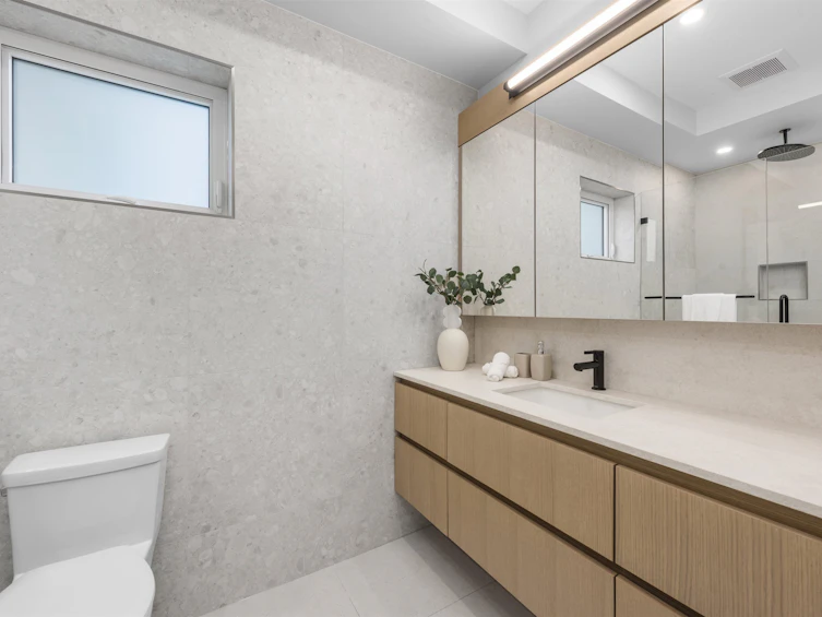 1-3565 Triumph Street, Vancouver, BC, V5K 1V2 - 21