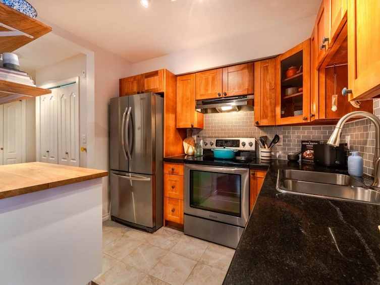 201-1915 E Georgia Street, Vancouver, BC, V5L 2B7 - 11