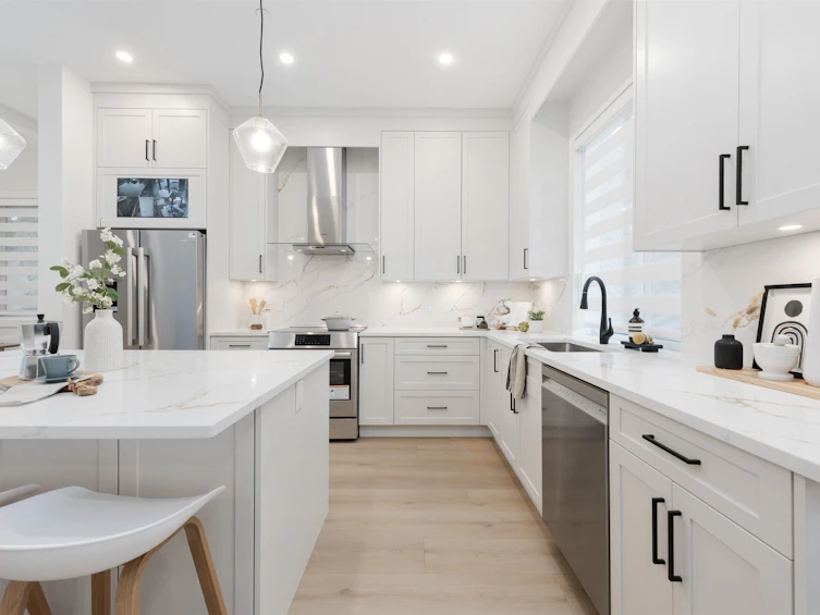 15570A Oxenham Avenue, Surrey, BC, V4B 2J3 - 6
