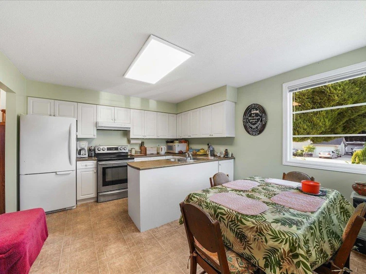 31951 Hillcrest Avenue, Mission, BC, V2V 1K8 - 12