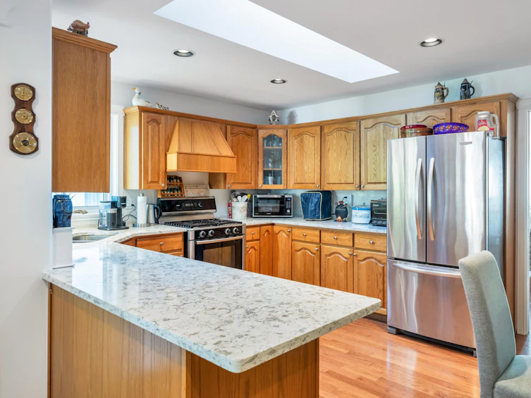 19081 63 Avenue, Surrey, BC, V3S 8G7 - 7