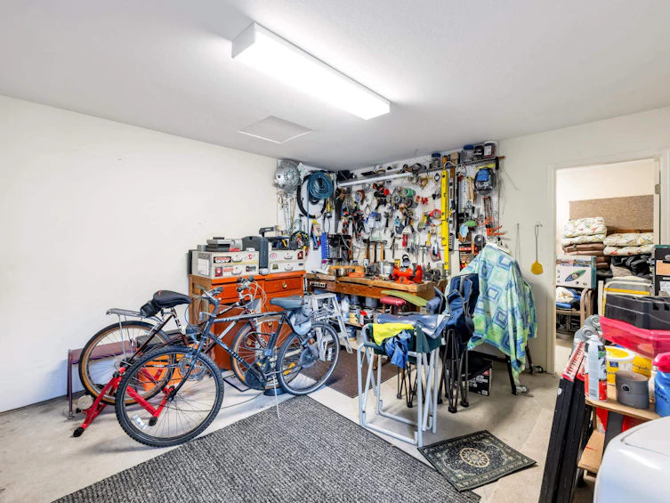 19081 63 Avenue, Surrey, BC, V3S 8G7 - 33