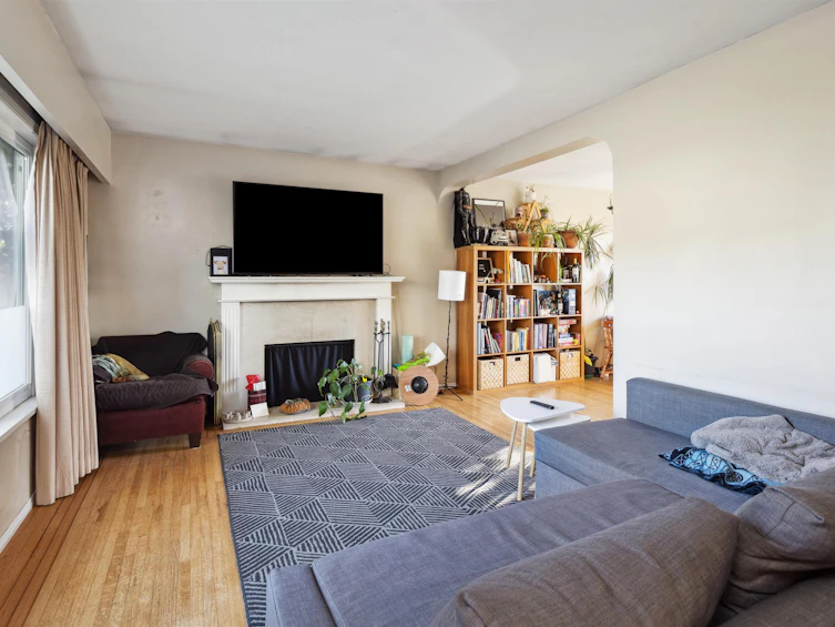 755 E 12th Street, North Vancouver, BC, V7L 2K8 - 4