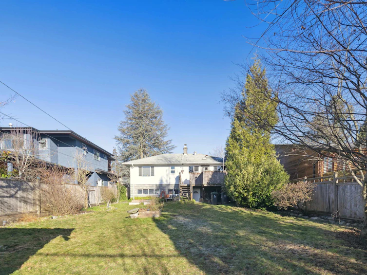 755 E 12th Street, North Vancouver, BC, V7L 2K8 - 16