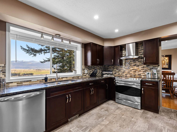 36098 Southridge Place, Abbotsford, BC, V3G 1E2 - 7
