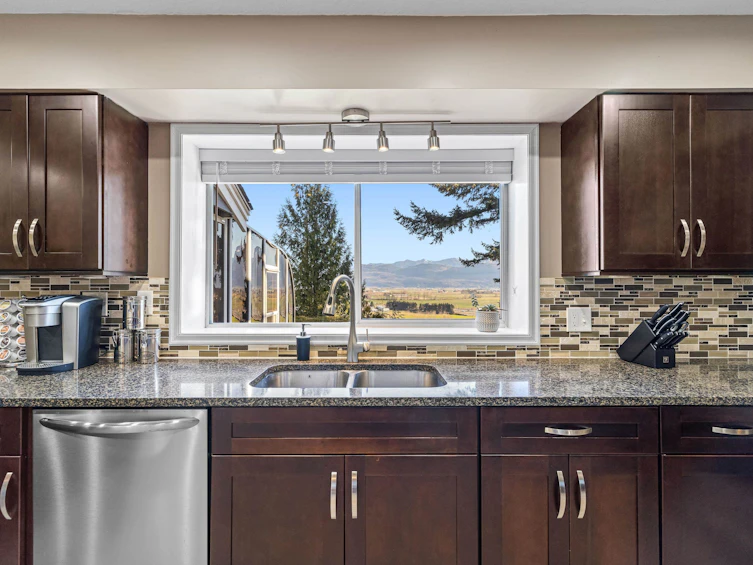 36098 Southridge Place, Abbotsford, BC, V3G 1E2 - 9