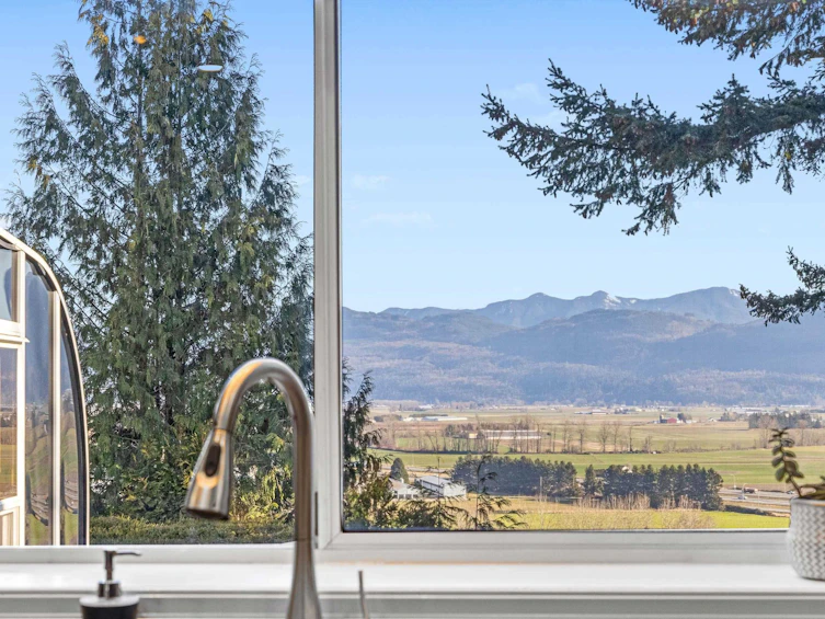 36098 Southridge Place, Abbotsford, BC, V3G 1E2 - 10