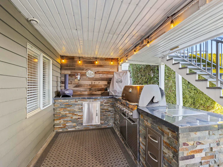 36098 Southridge Place, Abbotsford, BC, V3G 1E2 - 38