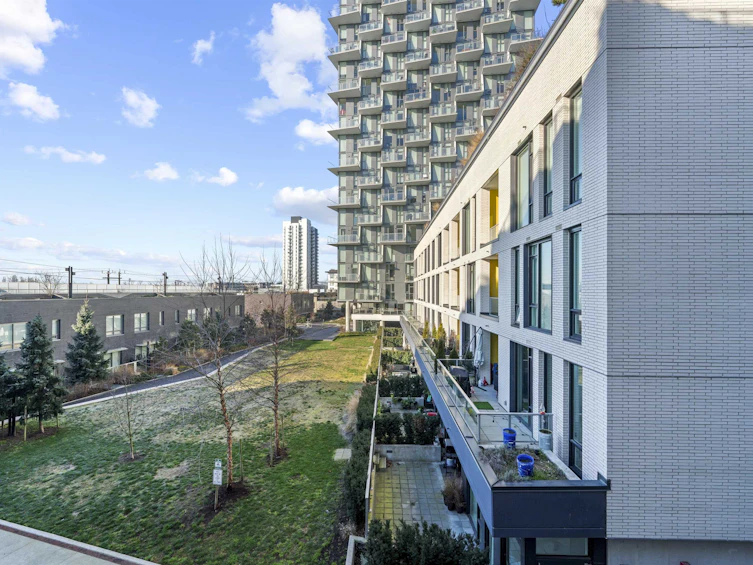 464-8575 Rivergrass Drive, Vancouver, BC, V5S 0J7 - 25