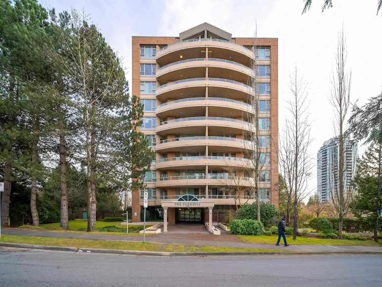 901-7108 Edmonds Street, Burnaby, BC, V3N 4X9