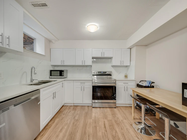 2639 Walton Avenue, Coquitlam, BC, V3B 6M6 - 27