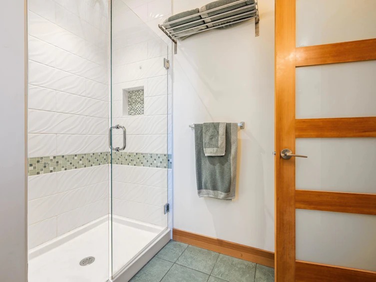 535 Naismith Avenue, Harrison Hot Springs, BC, V0M 1K0 - 36