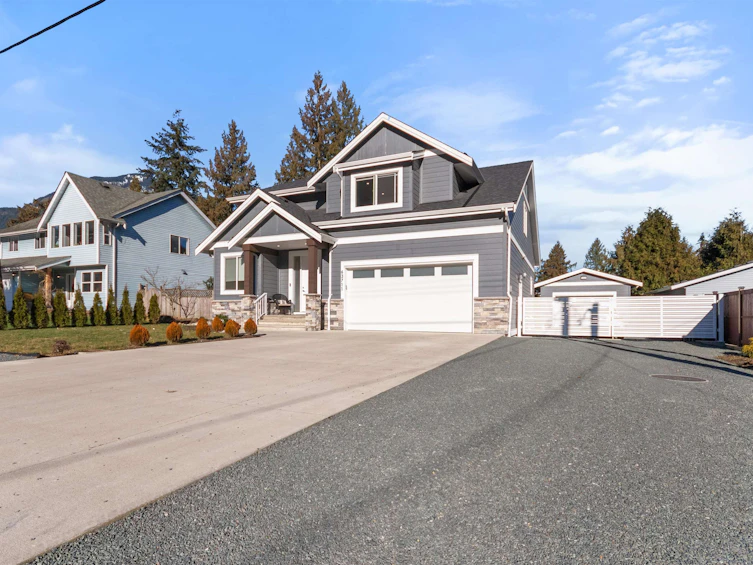 63711 Rosewood Avenue, Hope, BC, V0X 1L2