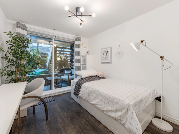 10-1073 Lynn Valley Road, North Vancouver, BC, V7J 1Z6 - 14