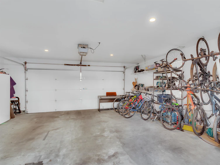 420 W 17th Avenue, Vancouver, BC, V5Y 2A2 - 37