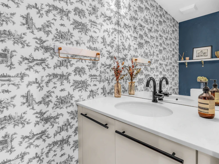 420 W 17th Avenue, Vancouver, BC, V5Y 2A2 - 10