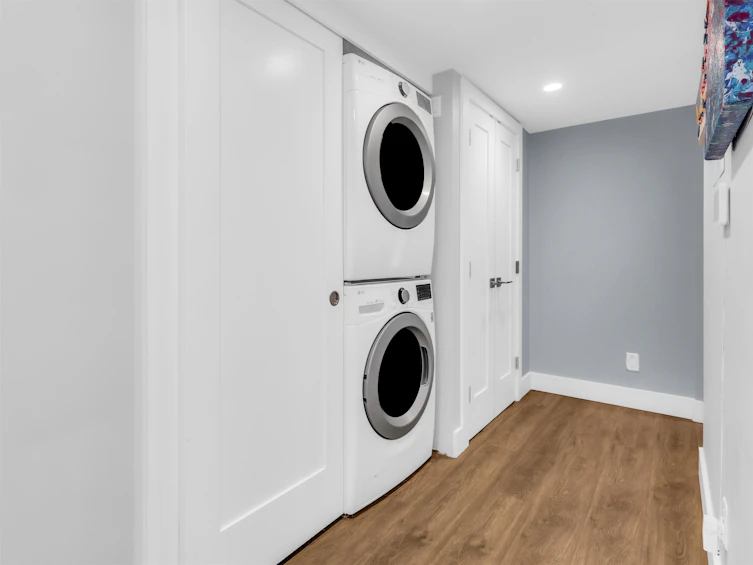 420 W 17th Avenue, Vancouver, BC, V5Y 2A2 - 32