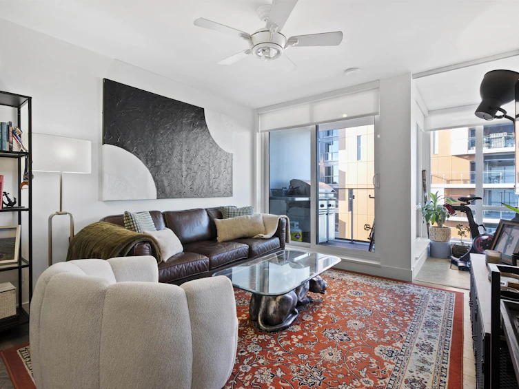 1509-1788 Columbia Street, Vancouver, BC, V5Y 0L7 - 2