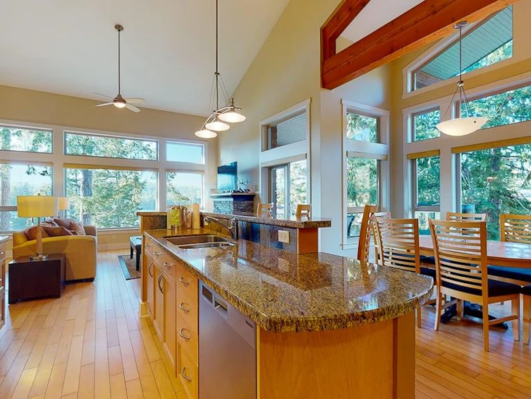16B-12849 Lagoon Road, Pender Harbour Egmont, BC, V0N 2H0 - 4