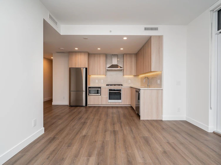 1507-10750 135a Street, Surrey, BC, V3T 0V4 - 10
