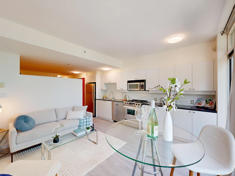 308-1478 W Hastings Street, Vancouver, BC, V6G 3J6 - 2