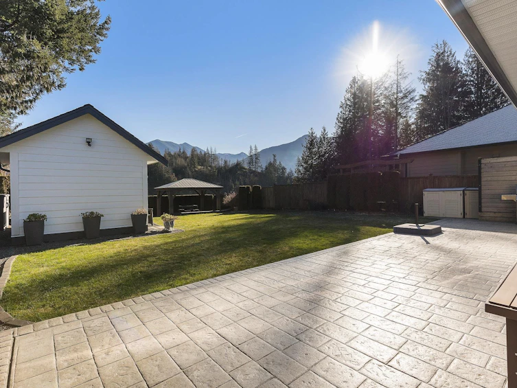 12-45348 Magdalena Place, Cultus Lake, BC, V2R 0K7 - 29