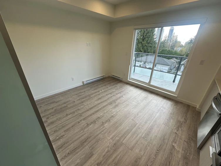W304-10828 139a Street, Surrey, BC, V3R 0H3 - 9