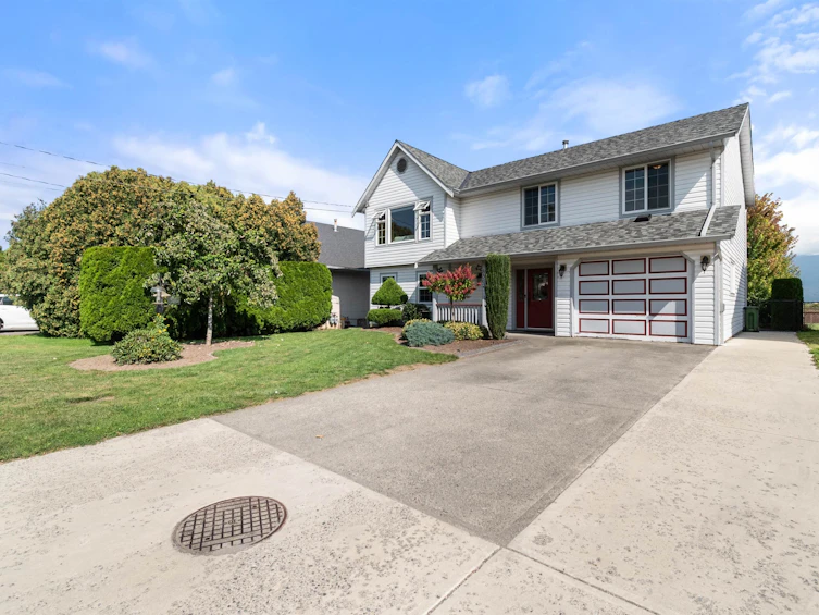 8562 Broadway Street, Chilliwack, BC, V2P 5V5 - 2