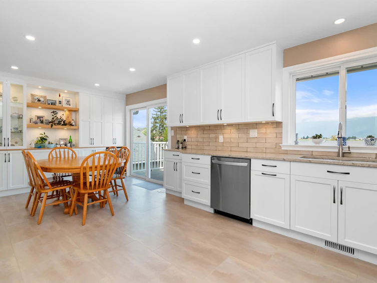 8562 Broadway Street, Chilliwack, BC, V2P 5V5 - 12