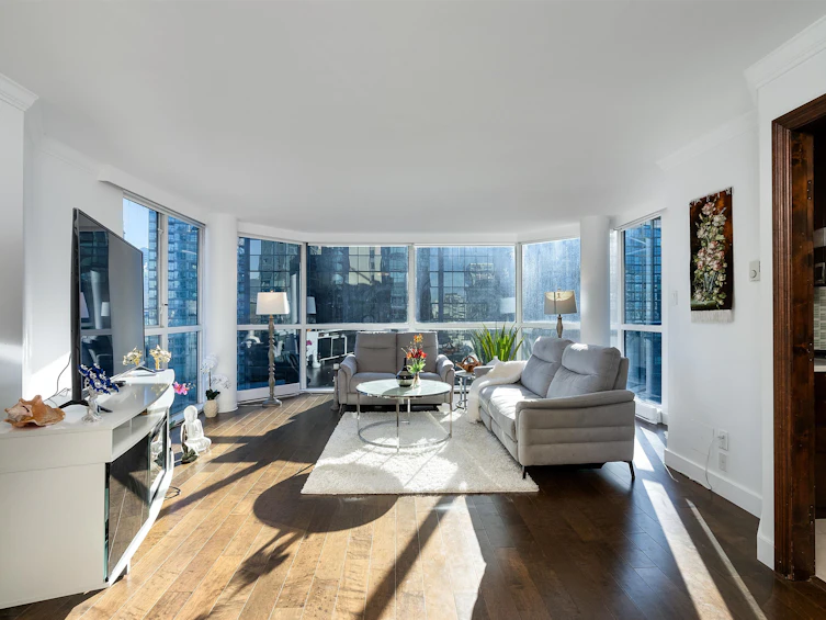 1004-1415 W Georgia Street, Vancouver, BC, V6G 3C8 - 4