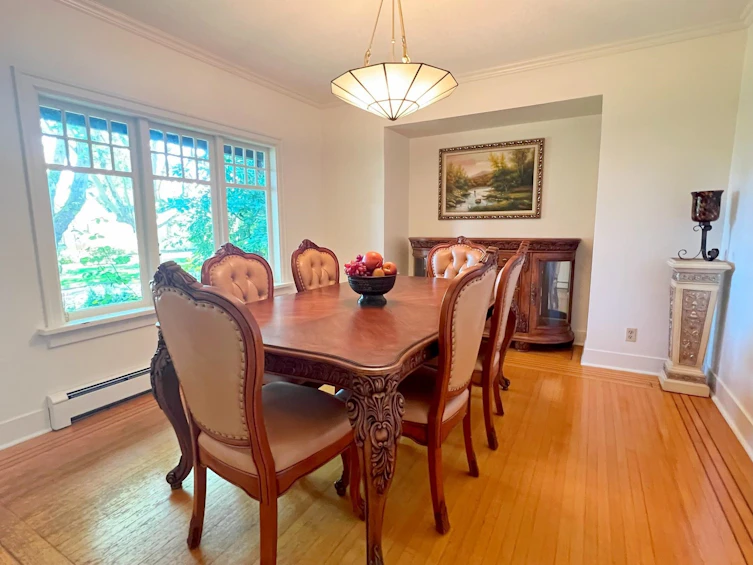 3075 W 36th Avenue, Vancouver, BC, V6N 2R4 - 3