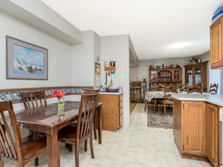11855 82a Avenue, Delta, BC, V4C 3P6 - 12