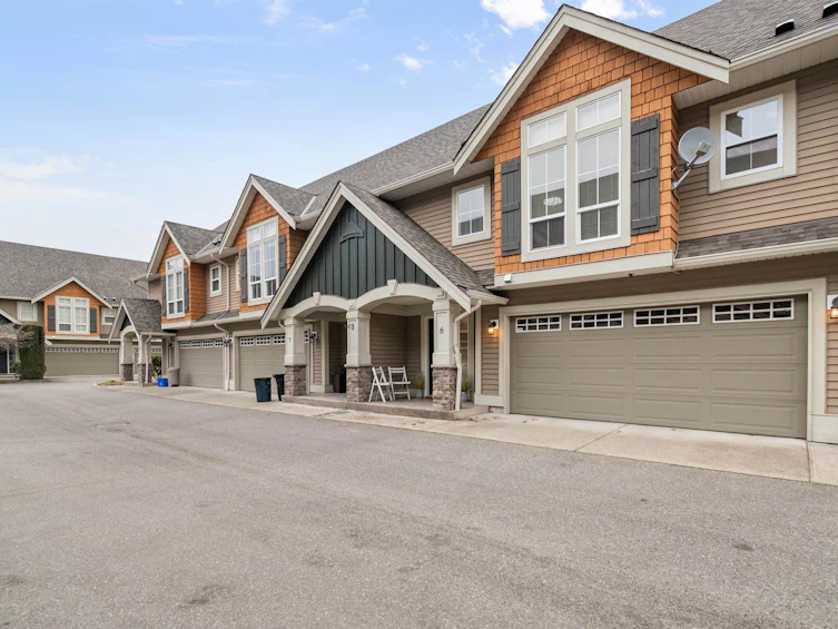 6-8945 Broadway Street, Chilliwack, BC, V2P 5V9 - 2