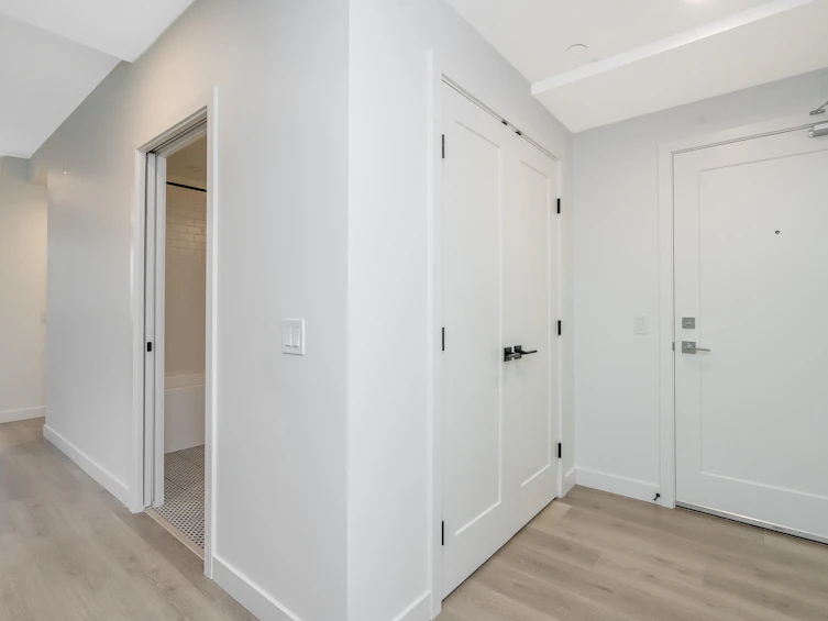 105-2425 166 Street, Surrey, BC, V3S 0B8 - 24