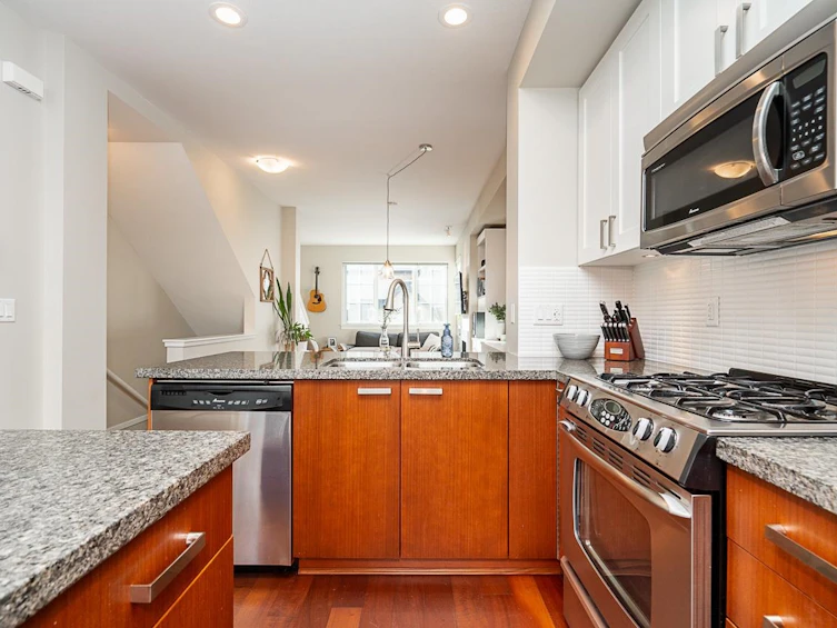 256-2501 161a Street, Surrey, BC, V3Z 7Y6 - 8