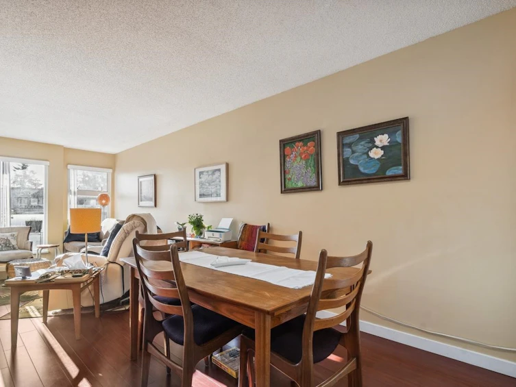 319-1850 E Southmere Crescent, Surrey, BC, V4A 6Y6 - 4