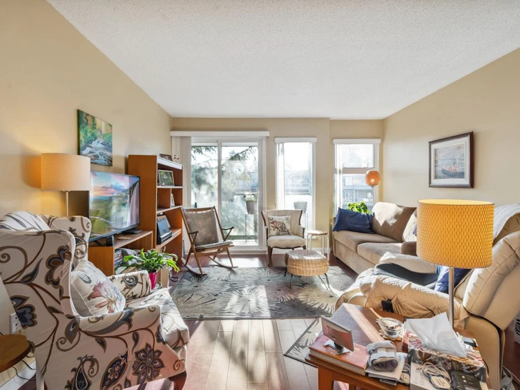 319-1850 E Southmere Crescent, Surrey, BC, V4A 6Y6 - 5