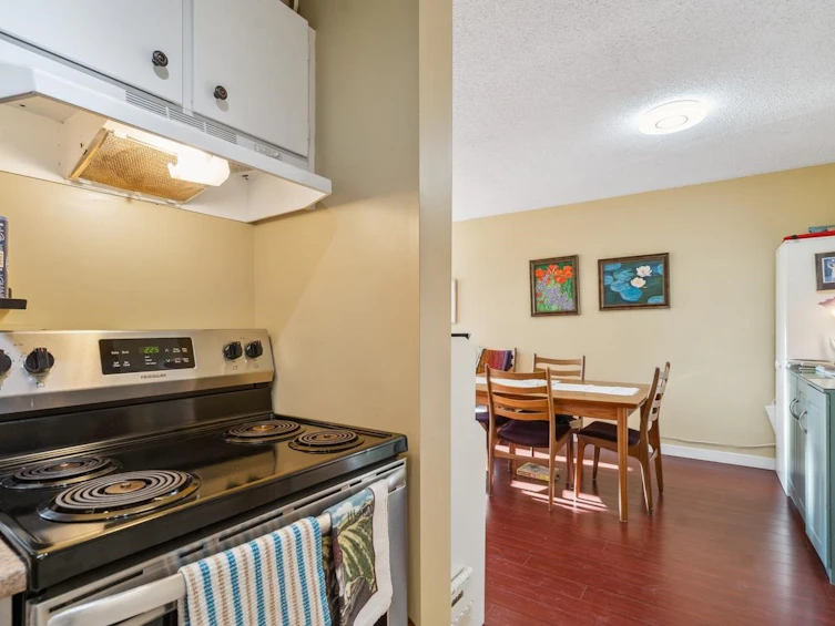 319-1850 E Southmere Crescent, Surrey, BC, V4A 6Y6 - 8