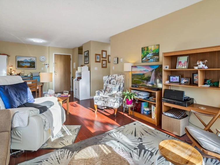 319-1850 E Southmere Crescent, Surrey, BC, V4A 6Y6 - 13