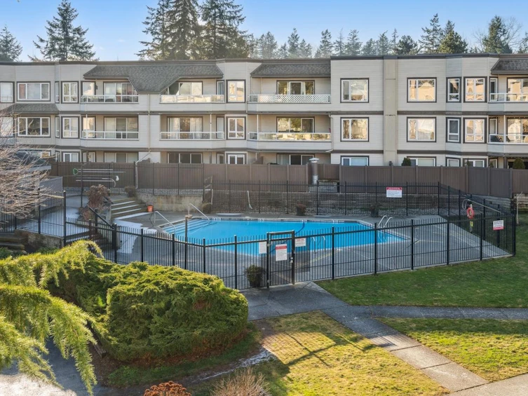 319-1850 E Southmere Crescent, Surrey, BC, V4A 6Y6 - 27