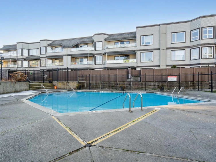 319-1850 E Southmere Crescent, Surrey, BC, V4A 6Y6 - 28