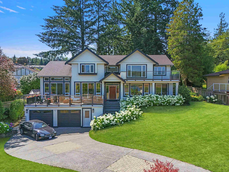 527 N Dollarton Highway, North Vancouver BC V7G 1N3